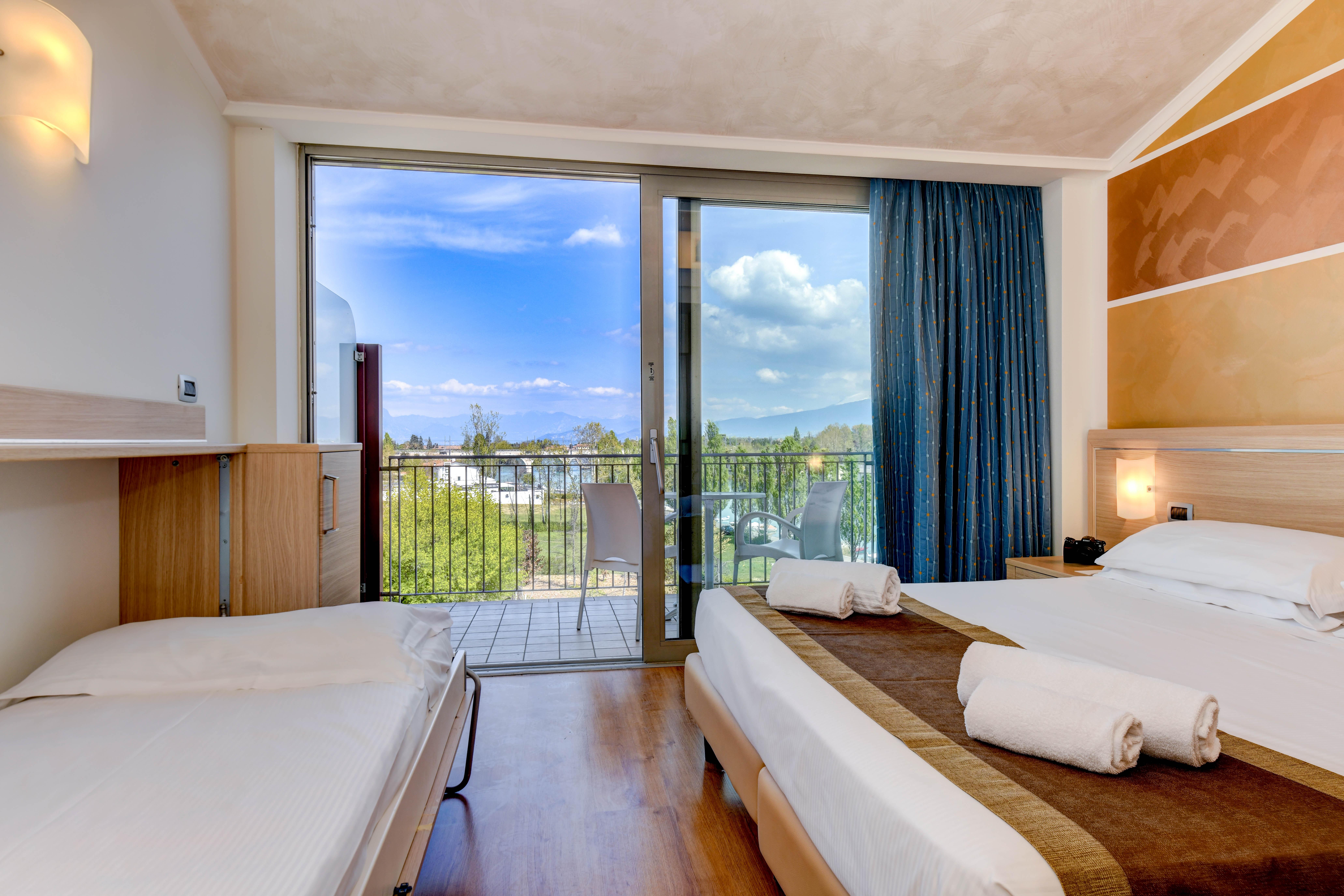 Hotel Rivus Peschiera del Garda Luaran gambar