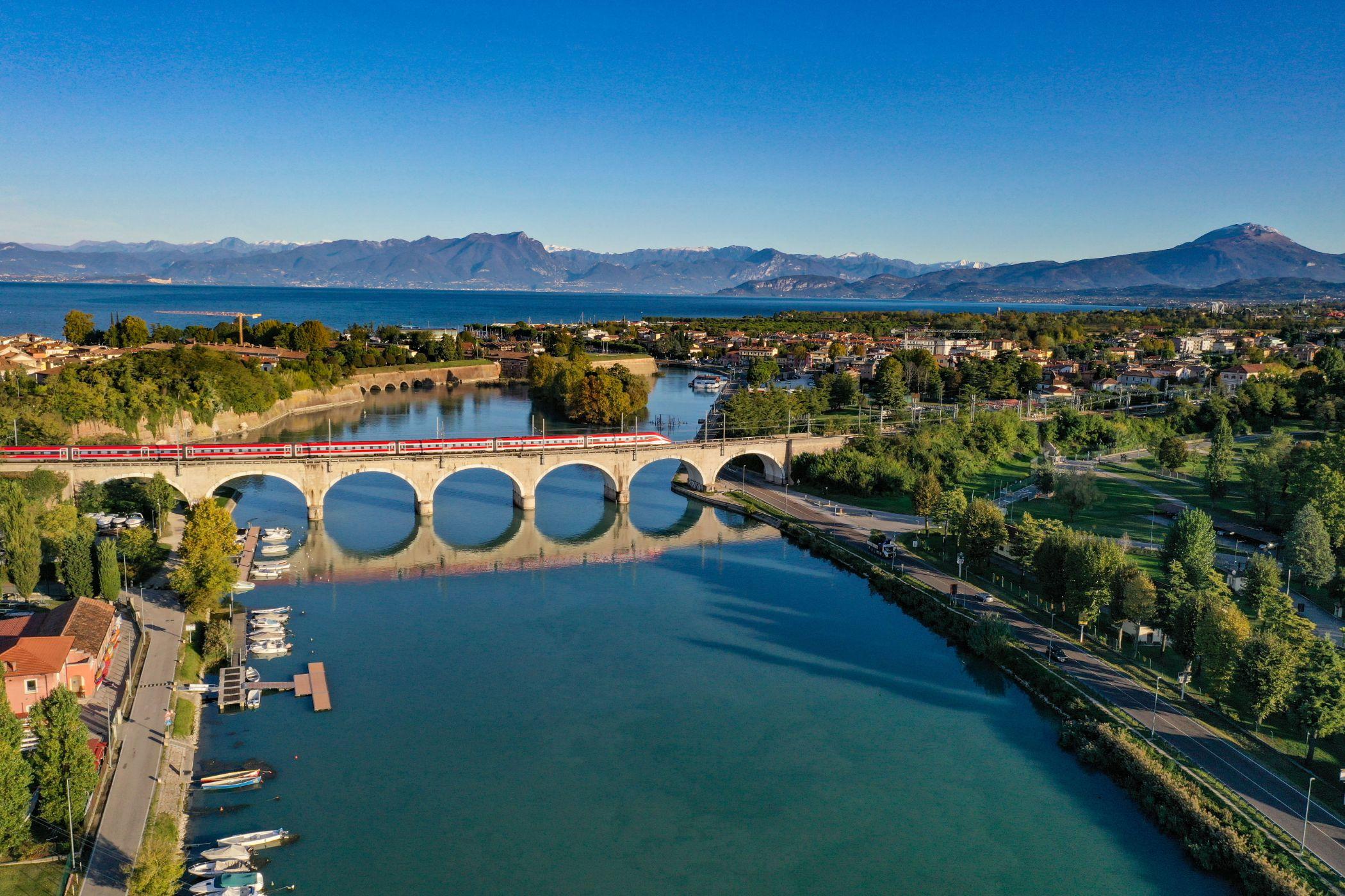 Hotel Rivus Peschiera del Garda Luaran gambar