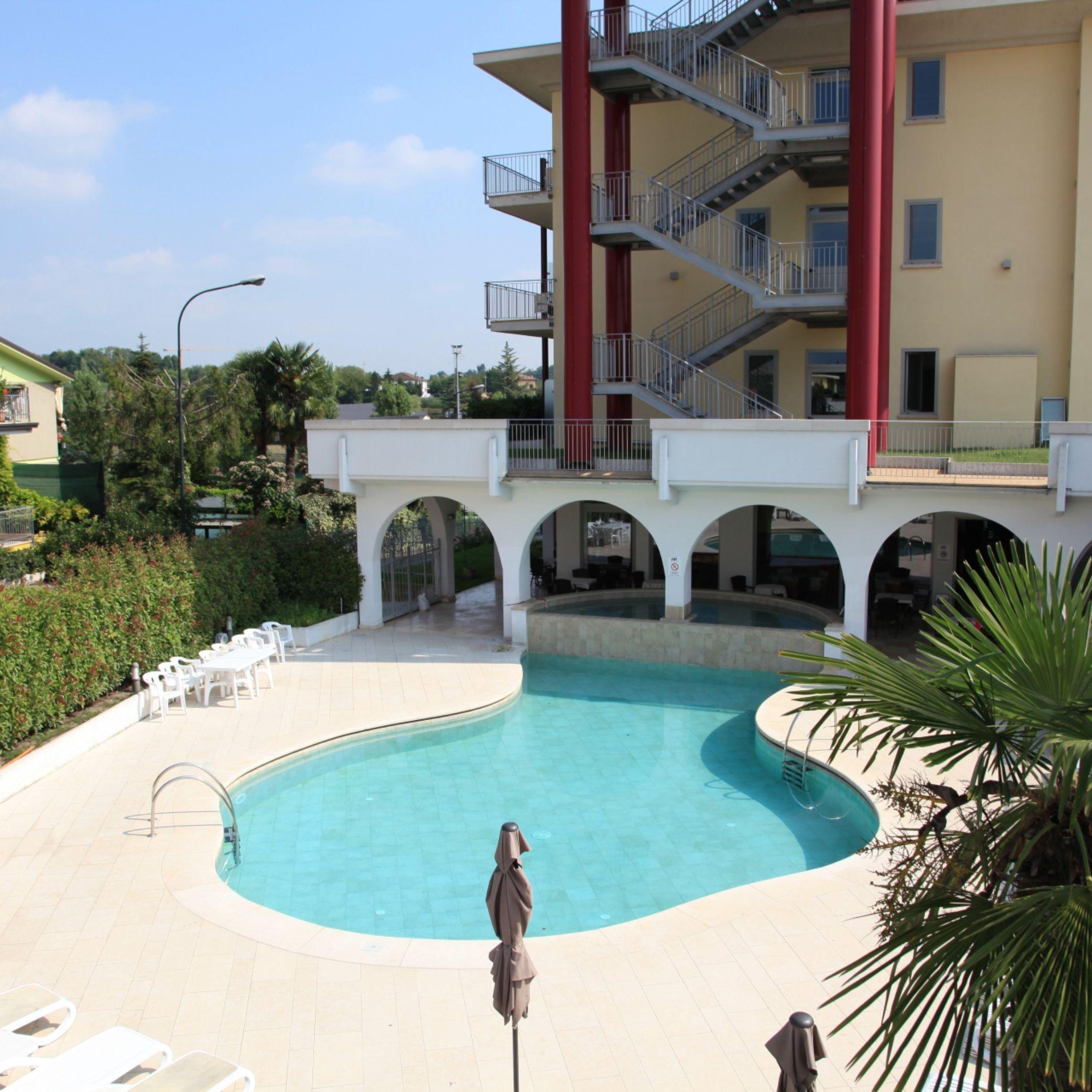 Hotel Rivus Peschiera del Garda Luaran gambar