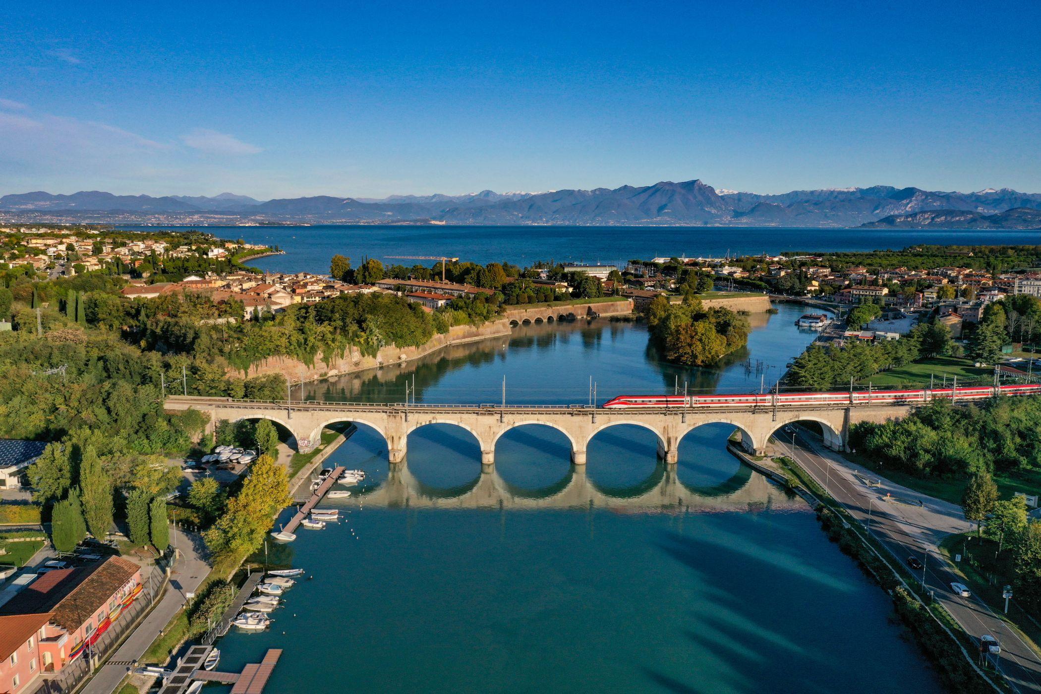 Hotel Rivus Peschiera del Garda Luaran gambar