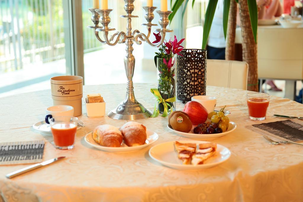 Hotel Rivus Peschiera del Garda Luaran gambar