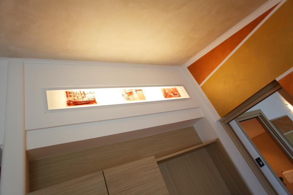 Hotel Rivus Peschiera del Garda Luaran gambar