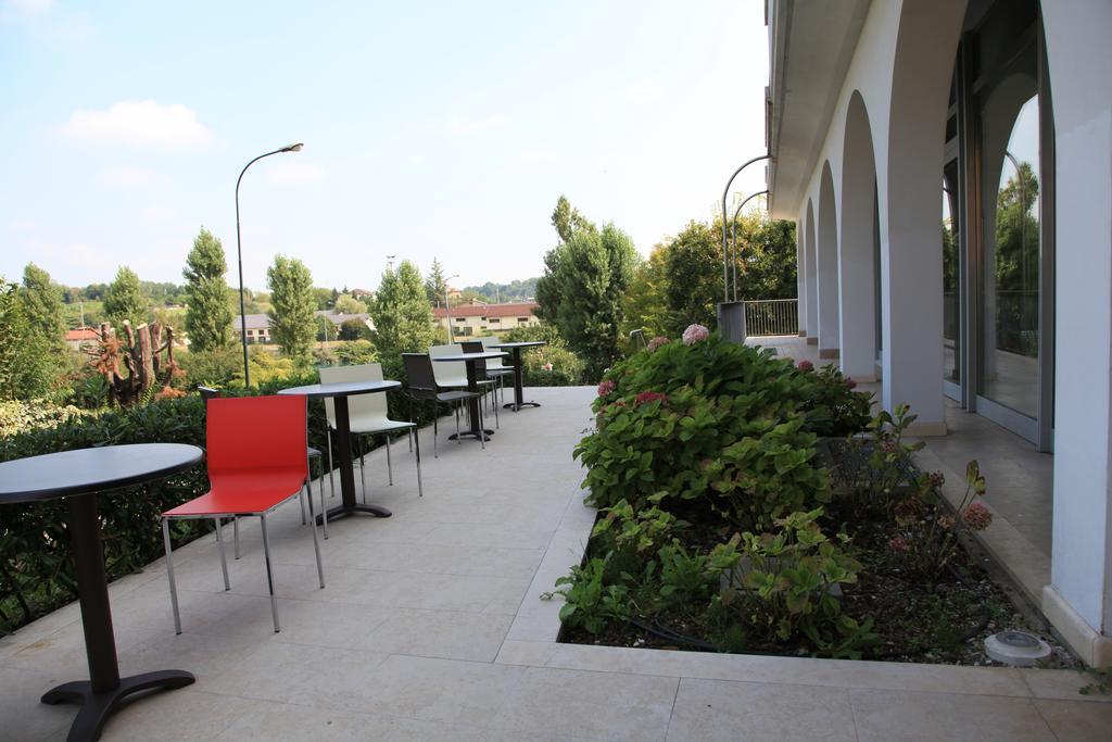 Hotel Rivus Peschiera del Garda Luaran gambar