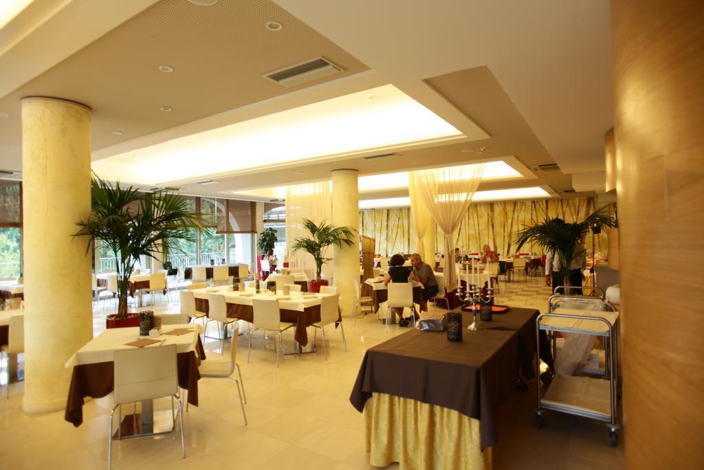Hotel Rivus Peschiera del Garda Luaran gambar