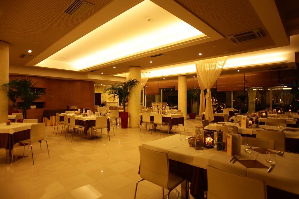 Hotel Rivus Peschiera del Garda Luaran gambar
