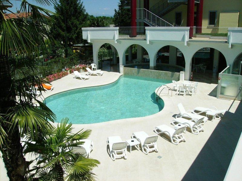 Hotel Rivus Peschiera del Garda Luaran gambar